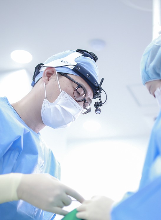 Operasi oleh dokter
penanggung jawab pribadi