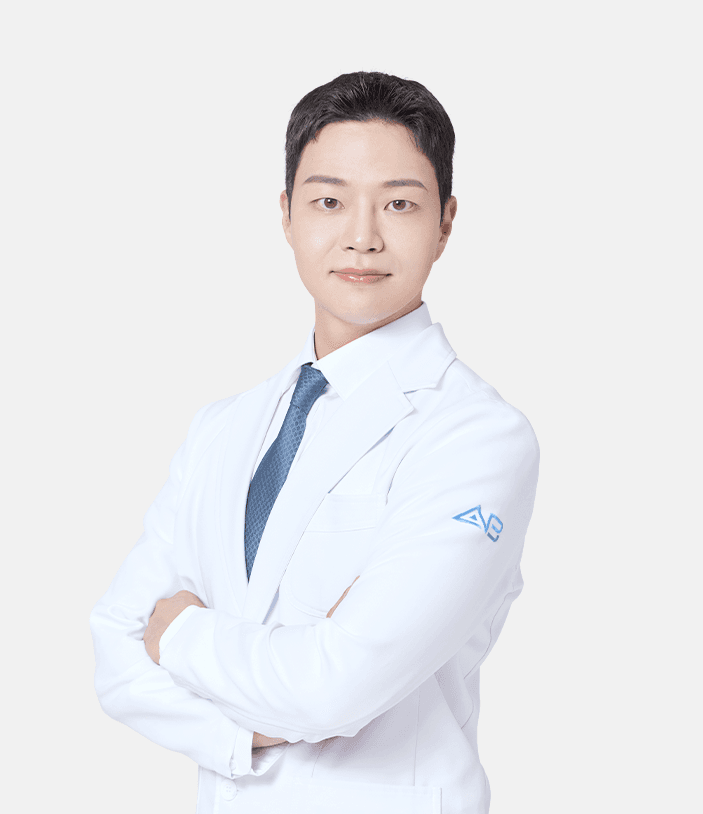 Dr. Son Ji-Hwan di Operasi Plastik AB