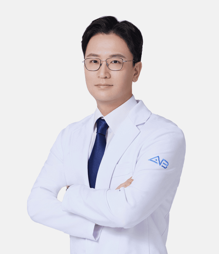 Dr. Jeong Yeon-Woo di Operasi Plastik AB